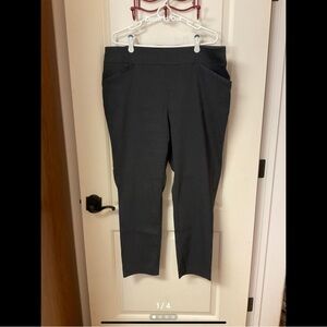 Chico’s Perfect Stretch Athletic Capris Chico Size 3